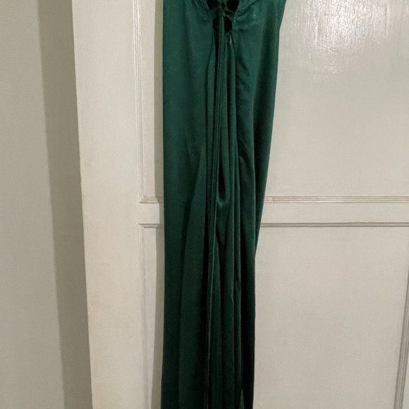 BONITA MAXI DRESS IN SATIN FOREST GREEN - Picture 7 of 7